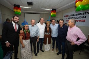 Leia mais sobre o artigo Ao lado de Eduardo Braga, Omar Aziz participa de ato de filiação do MDB e reforça “Amazonas Forte de Novo”