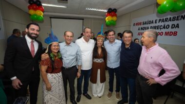 Ao lado de Eduardo Braga, Omar Aziz participa de ato de filiação do MDB e reforça “Amazonas Forte de Novo”