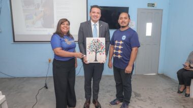 Delegado Péricles reforça apoio à educação e destina R$ 100 mil à Obra Social Eurípedes Barsanulfo