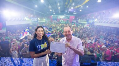 Filiação da deputada Mayra Dias ao partido de Omar Aziz lota quadra da Vitória Régia, na Praça 14