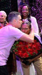 Leia mais sobre o artigo “Mulheres que Inspiram”: apoio feminino marca grande encontro com David Almeida em Manaus