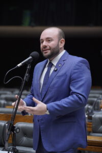 Leia mais sobre o artigo Deputado Fausto Jr. cobra início das obras do Luz para Todos em Maraã
