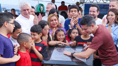 David Almeida lança pedra fundamental do Aquário de Manaus e anuncia corredor turístico coberto na rua Bernardo Ramos