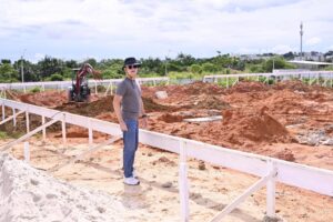 Leia mais sobre o artigo Prefeito David Almeida assina projeto de lei para criação da fundação do autismo com capacidade para 10 mil atendimentos e estrutura modelo no Norte