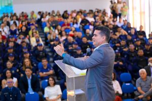 Leia mais sobre o artigo David Almeida empossa primeira mulher comandante da Guarda Municipal e anuncia concurso para 590 novos agentes