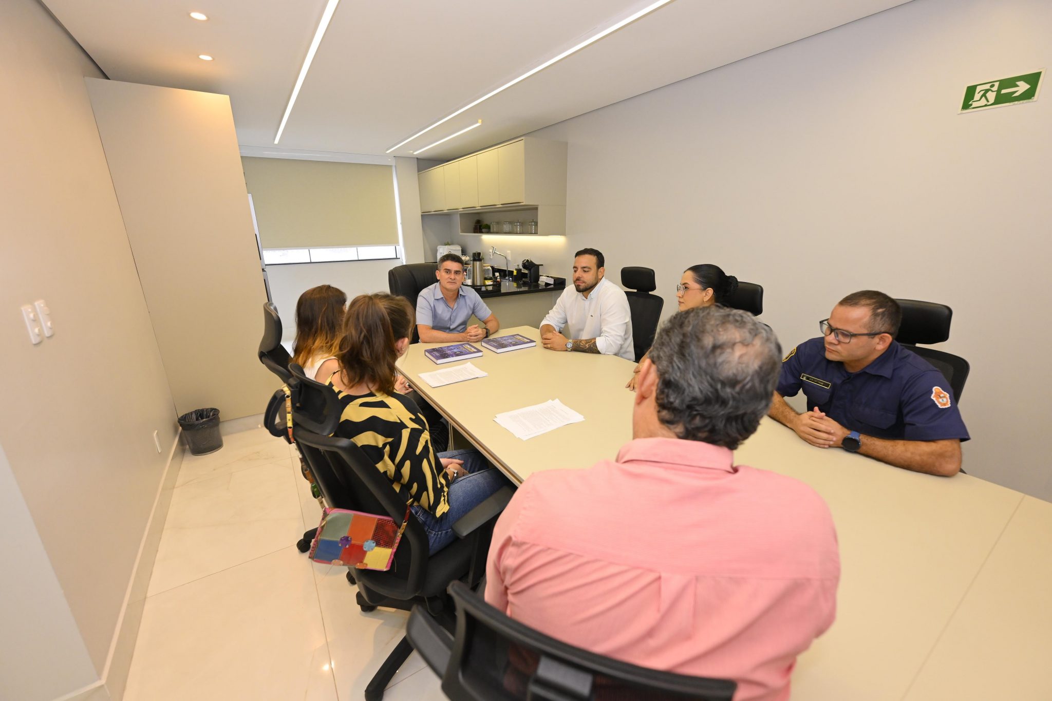 No momento, você está visualizando David Almeida coloca Manaus entre as referências nacionais e leva modelo da Guarda Municipal ao Ministério da Justiça