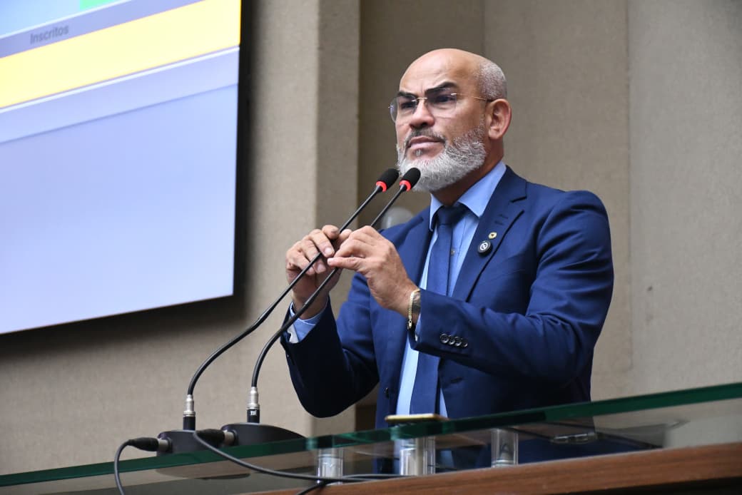 No momento, você está visualizando Cabo Maciel parabeniza professores da rede estadual por destaque nacional e internacional em pesquisas sobre a educação no Amazonas