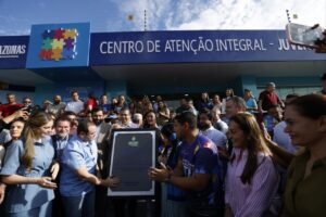 Leia mais sobre o artigo Governador interino Roberto Cidade inaugura Centro de Atenção Integral Juventude TEA, em Manaus