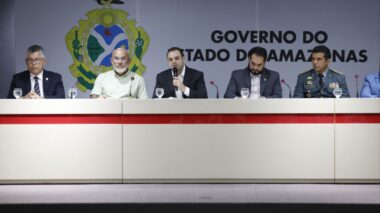 Governador interino Roberto Cidade empossa 60 oficiais da PMAM no Curso Superior de Polícia e reforça investimentos na segurança pública