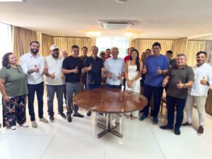 Leia mais sobre o artigo Um dos deputados mais experientes do Amazonas, Pauderney Avelino se filia ao PSD-AM e reforça grupo político de Omar Aziz