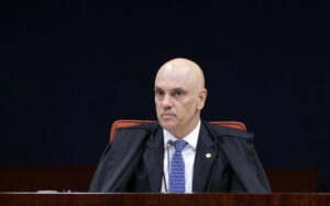 Leia mais sobre o artigo Moraes e Alcolumbre jantaram juntos na véspera de derrota de Messias no Senado