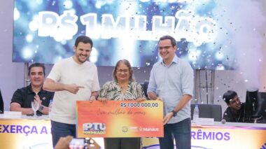 Prefeito Renato Junior entrega prêmios do ‘IPTU Premiado’ e reforça importância da cidadania fiscal