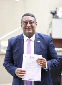 Leia mais sobre o artigo Vereador Ivo Neto propõe inclusão do ecocardiograma fetal no pré-natal da rede municipal em Manaus