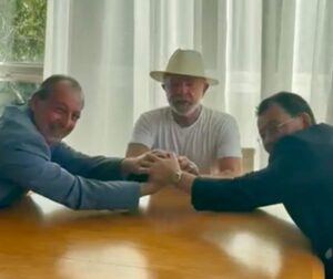 Leia mais sobre o artigo Lula, Omar Aziz e Eduardo Braga alinham agenda estratégica para o Amazonas