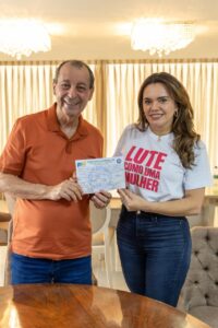 Leia mais sobre o artigo Ligada às pautas sociais e defesa das mulheres, Alessandra Campelo será pré-candidata a vice-governadora do Amazonas ao lado de Omar Aziz