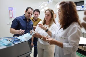 Leia mais sobre o artigo Com foco na modernização e acolhimento, governador interino Roberto Cidade vistoria obras da FCecon