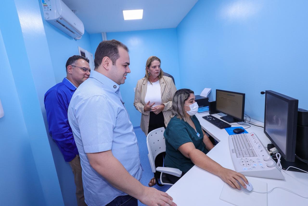 No momento, você está visualizando Ampliando o atendimento infantil, governador interino Roberto Cidade inaugura tomógrafo no HPSC da Zona Oeste