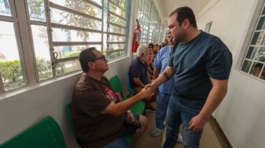 Governador Roberto Cidade acompanha ações do programa Opera + Amazonas na Fundação Hospitalar Alfredo da Matta
