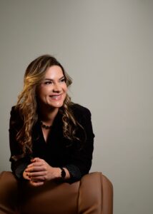 Leia mais sobre o artigo Carmem Romero é favorita na eleição do Quinto Constitucional