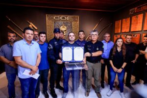 Leia mais sobre o artigo Governador Roberto Cidade inaugura tanque tático da COE e assina criação do Bope no Amazonas