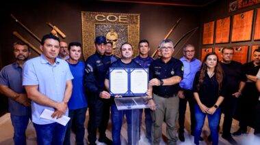 Governador Roberto Cidade inaugura tanque tático da COE e assina criação do Bope no Amazonas