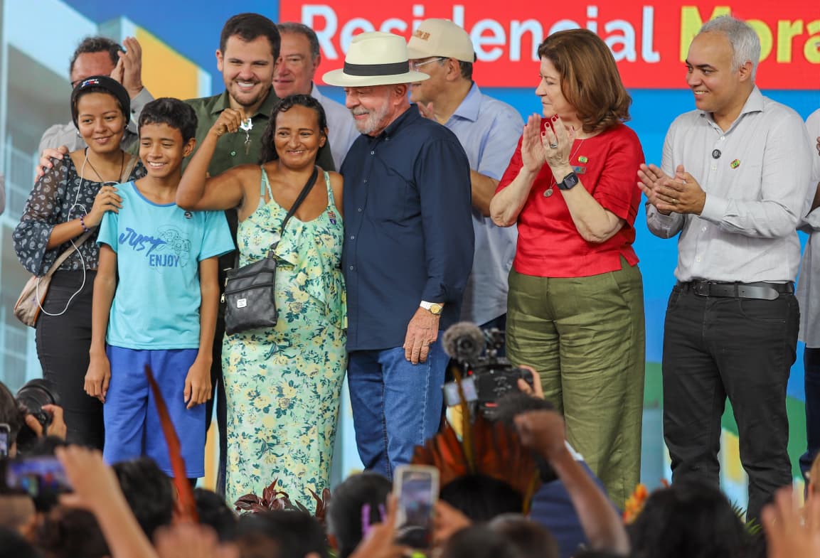 No momento, você está visualizando Prefeito Renato Junior e presidente Lula entregam 576 moradias semimobiliadas do residencial Morar Melhor no Parque das Tribos e beneficiam mais de 2 mil pessoas