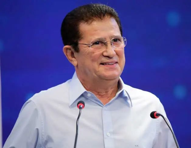 No momento, você está visualizando Pesquisa IPEN mostra força de Alfredo Nascimento e acende alerta máximo no avante para disputa federal