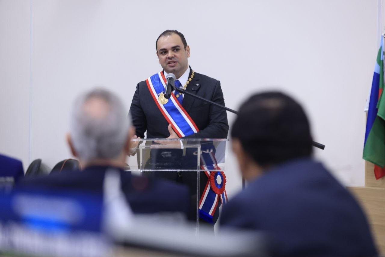 No momento, você está visualizando Durante encontro regional da magistratura, governador Roberto Cidade destaca união entre os poderes para o desenvolvimento da Amazônia