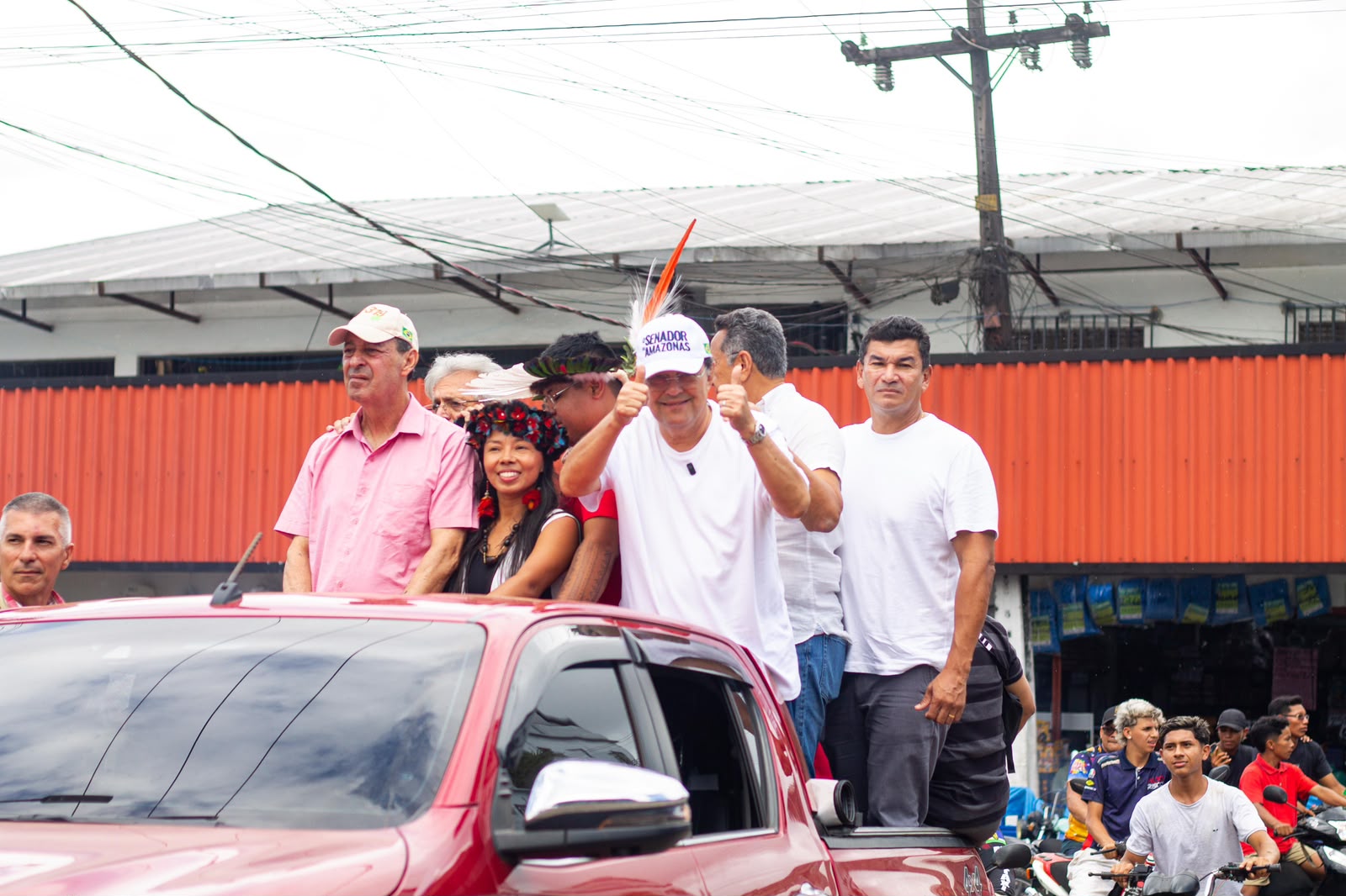 No momento, você está visualizando Em São Gabriel da Cachoeira, Eduardo Braga inaugura obras, anuncia investimentos e reforça compromisso com os povos indígenas