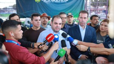 Governador Roberto Cidade participa de devolução de motocicletas recuperadas em operações no interior