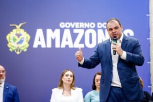 Leia mais sobre o artigo Governador Roberto Cidade anuncia maior concurso público da história da educação do Amazonas, com 7,8 mil vagas