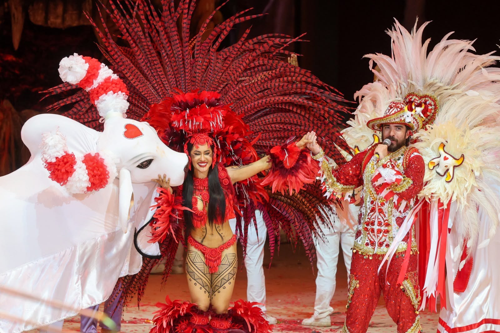 No momento, você está visualizando Festival de Parintins 2026: Garantido encerra o festival com “Parintins, Terra Encantada” e a despedida histórica de Isabelle Nogueira