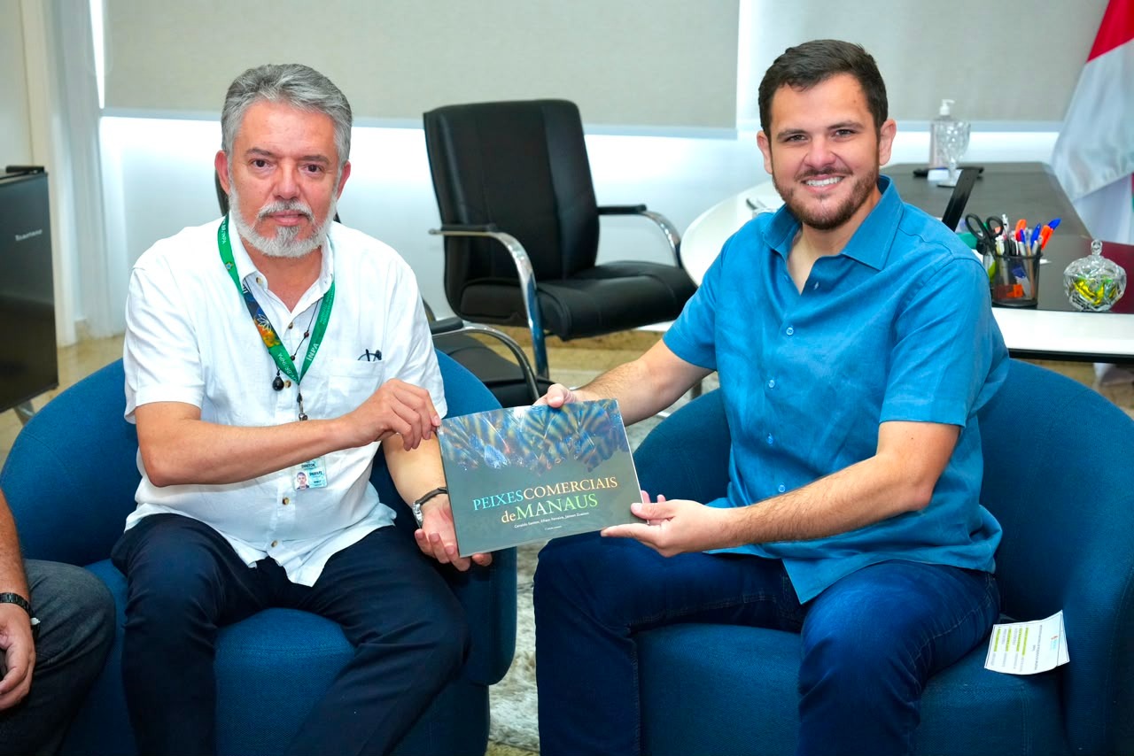 No momento, você está visualizando Prefeito Renato Junior recebe pesquisadores do Inpa e anuncia agenda conjunta para recuperação ambiental, mobilidade e turismo em Manaus