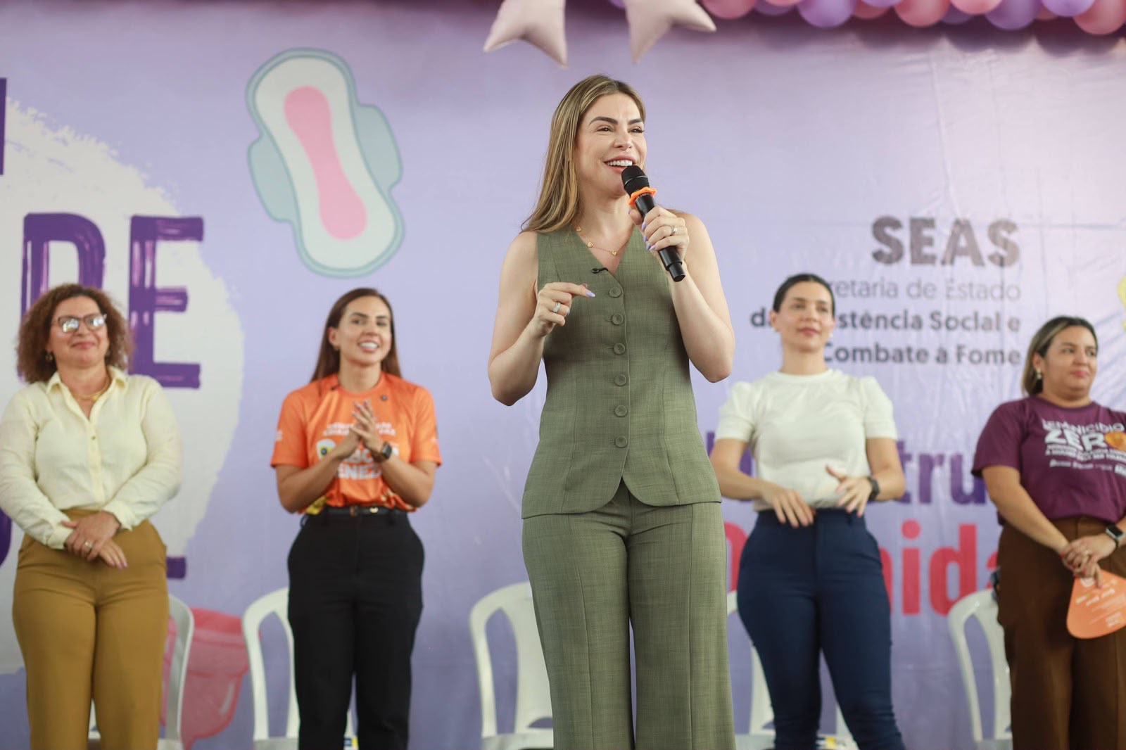 No momento, você está visualizando Primeira-dama Thaisa Cidade reforça ações de proteção infantojuvenil nas escolas em evento na zona sul de Manaus