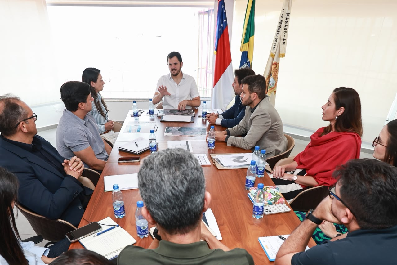 No momento, você está visualizando Prefeito Renato Junior discute expansão dos serviços e melhorias em obras com a Energisa para ampliar atendimentos de demandas da população