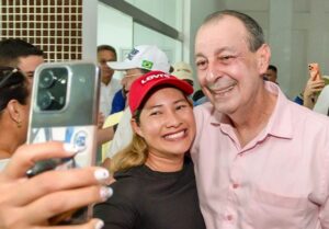 Leia mais sobre o artigo Nova pesquisa aponta Omar Aziz na liderança para o Governo com ampla vantagem em cenários de segundo turno