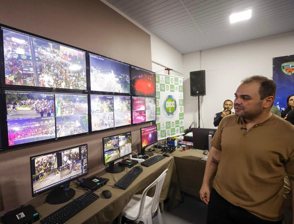 No momento, você está visualizando Festival de Parintins 2026: Governador Roberto Cidade destaca compromisso e experiência de órgãos integrados em visita ao CICC-L