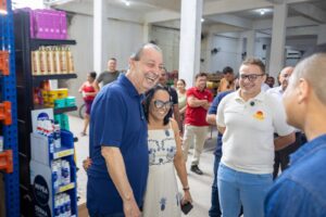 Leia mais sobre o artigo Plano de Omar aposta no empreendedorismo e na economia criativa para ampliar geração de renda no Amazonas