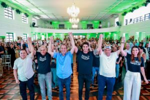 Leia mais sobre o artigo Em lançamento da pré-candidatura de Matheus Garcia, Omar Aziz fala sobre a importância de obras estruturantes para o futuro do Amazonas