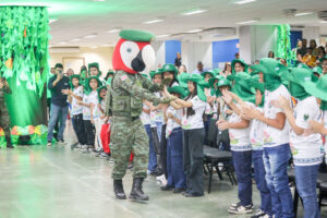 Leia mais sobre o artigo Prefeitura de Manaus forma 480 estudantes em programa de educação ambiental realizado em escolas da zona Leste