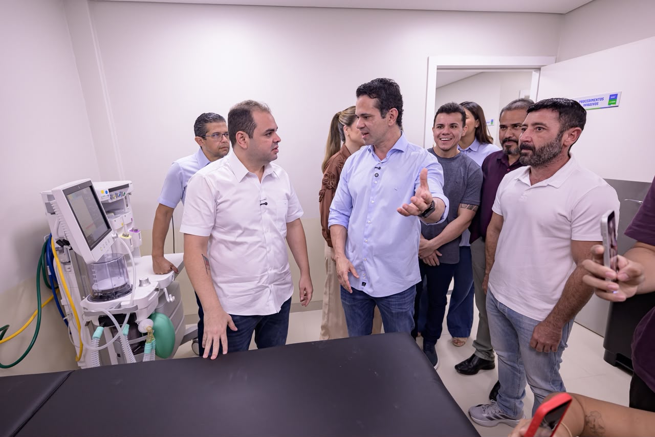 No momento, você está visualizando Governador Roberto Cidade entrega novo Hospital-Dia e Policlínica do Complexo Hospitalar Sul