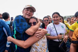 Leia mais sobre o artigo Eduardo Braga amplia liderança pela primeira vaga no Senado, segunda vaga está embolada com empate técnico.