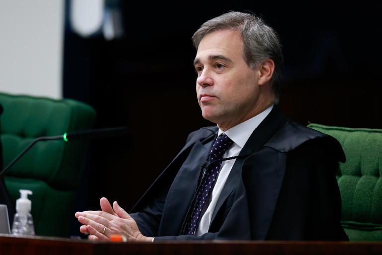 No momento, você está visualizando André Mendonça assume inquérito de Lulinha após sorteio no STF