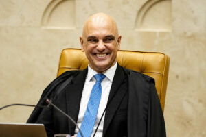 Leia mais sobre o artigo Decisão de Moraes sobre IA de Bolsonaro causa mal-estar no TSE