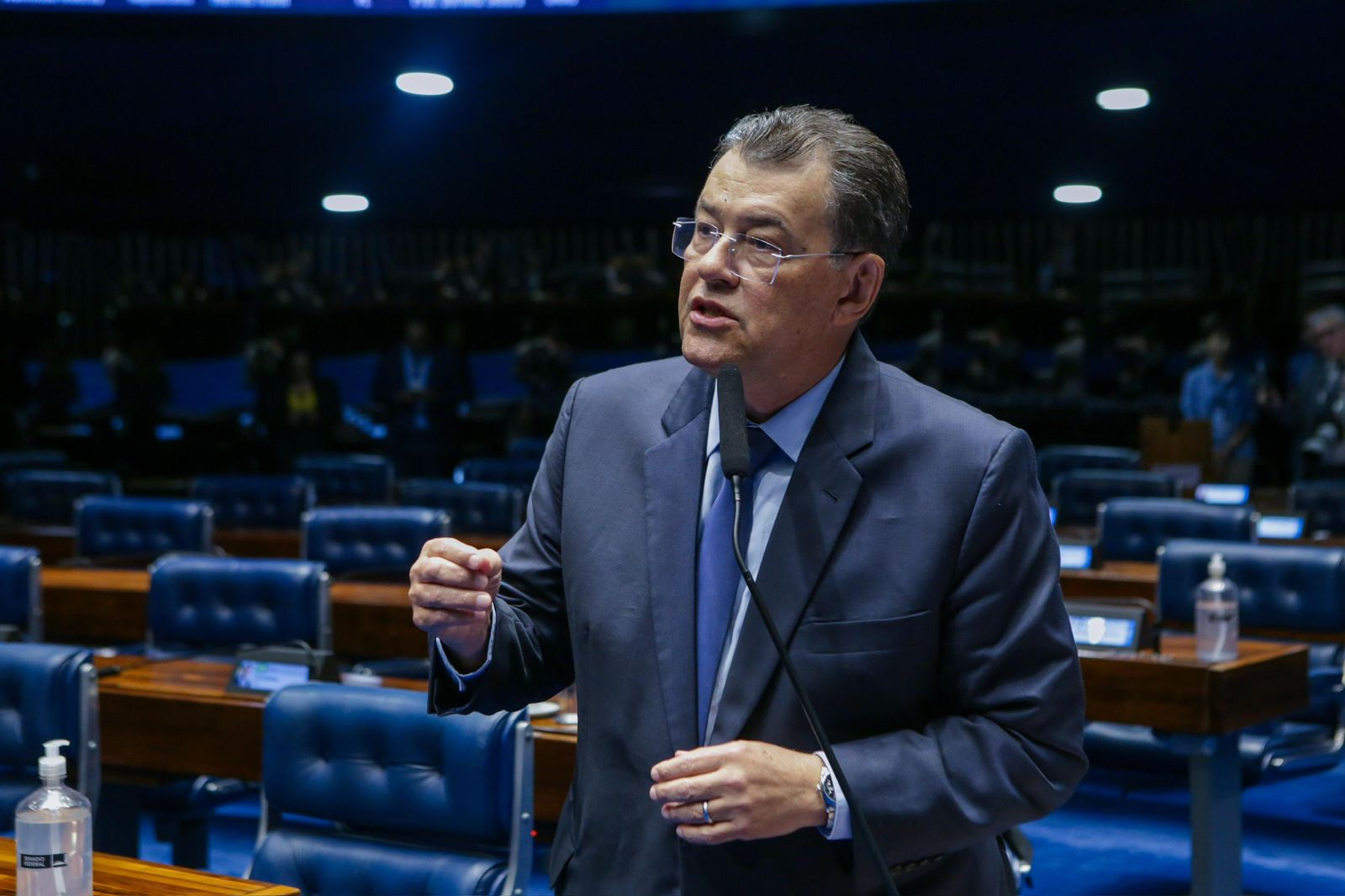 No momento, você está visualizando Eduardo Braga aciona o Governo Federal e o Ministério da Fazenda, e prepara reação jurídica em defesa da Zona Franca