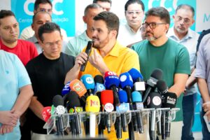 Leia mais sobre o artigo Prefeito Renato Junior afirma que cobrará Estado na Justiça por repasses do Passe Livre Estudantil e que mantém transporte coletivo em dia