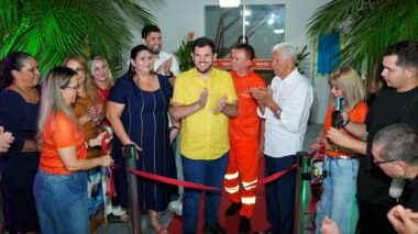 Prefeito Renato Junior inaugura nova biblioteca da Semulsp e amplia investimento na formação da comunidade e dos trabalhadores da limpeza pública 