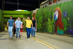 Leia mais sobre o artigo Prefeito Renato Junior vistoria reestruturação de passagem de nível entre as avenidas Constantino Nery e Theomário Pinto e destaca obras de recuperação em diferentes espaços públicos da capital 