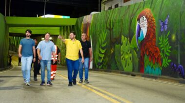 Prefeito Renato Junior vistoria reestruturação de passagem de nível entre as avenidas Constantino Nery e Theomário Pinto e destaca obras de recuperação em diferentes espaços públicos da capital 