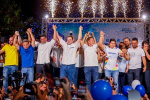 Leia mais sobre o artigo Auxílio Estadual de R$ 500 para mães e pais atípicos marca discurso de Roberto Cidade em grande encontro no Alvorada
